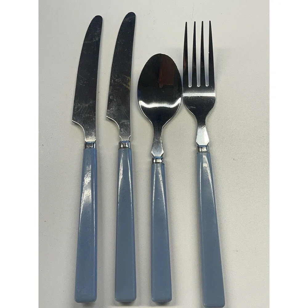 Vintage Cutlery Light Blue Plastic Handle Made In Taiwan 2 Knives 1 Fork 1 Spoon